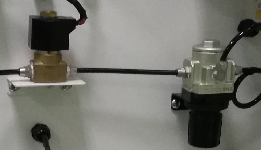 未裝過濾器的破真空氣路-普樂斯等離子清洗機