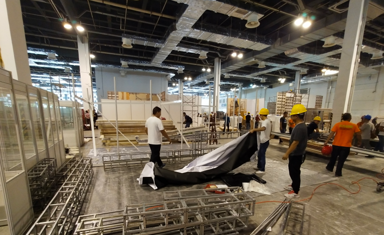 2019上海Medtec中國展布展正在進(jìn)行中-普樂斯等離子清洗機(jī)